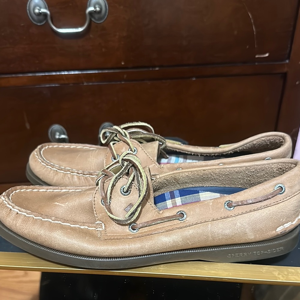 Sperry Tan Flats with Moccasin Design and Nautical Appeal